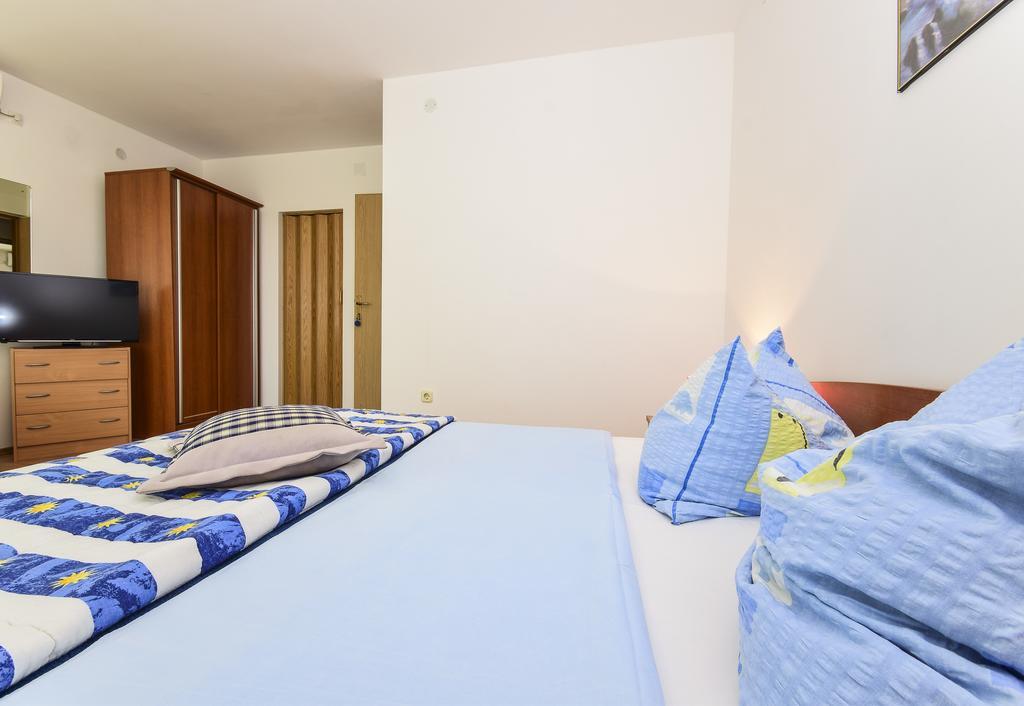Apartments Jonjic Vodice Exterior photo